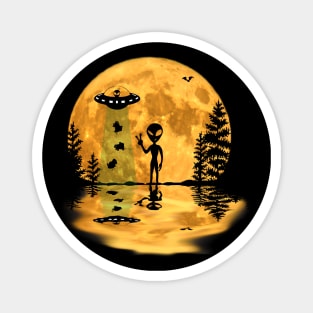 Funny Alien UFO Abduction Invasion Full Moon Magnet